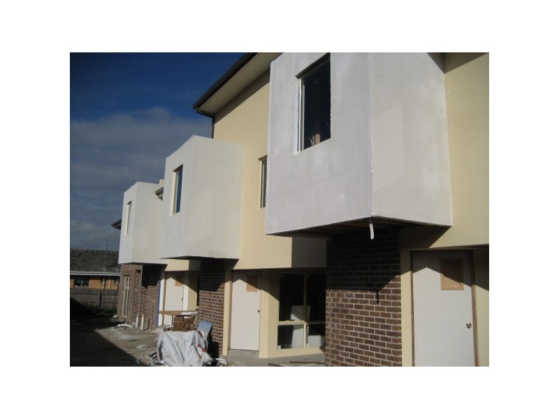 2/19 Hemmings Street, Dandenong VIC 3175