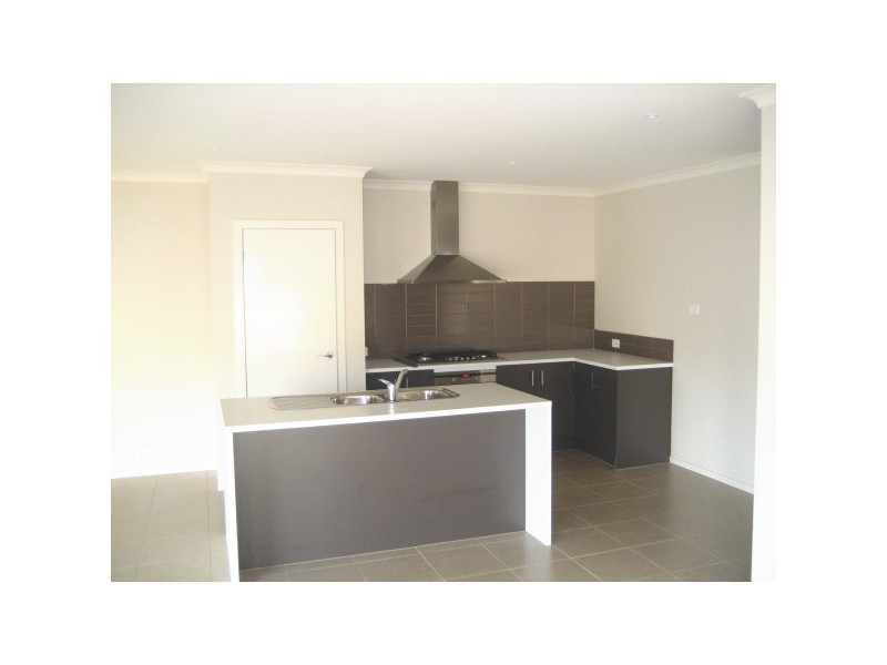 23 Premier Drive, Berwick VIC 3806