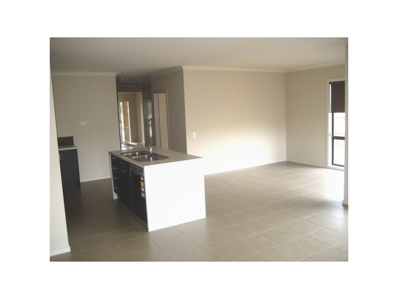 23 Premier Drive, Berwick VIC 3806