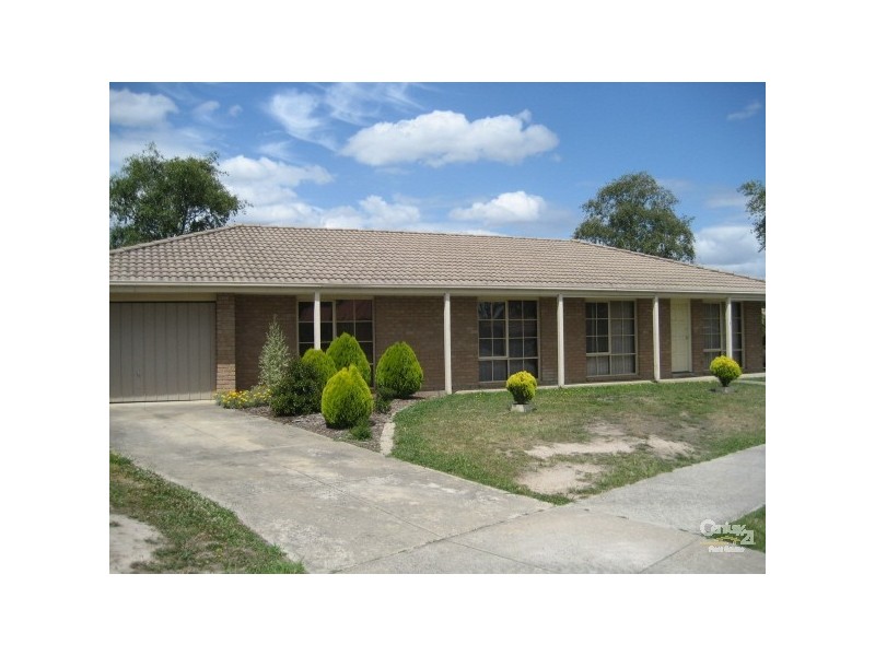 1 Escott Grove, Berwick VIC 3806