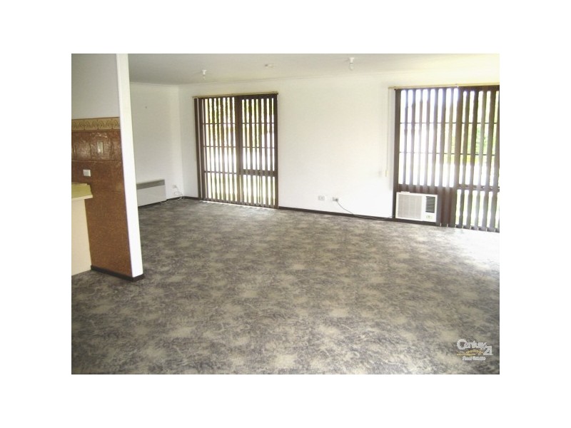 1 Escott Grove, Berwick VIC 3806