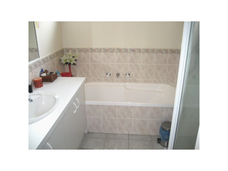 15 Nita Close, Narre Warren VIC 3805