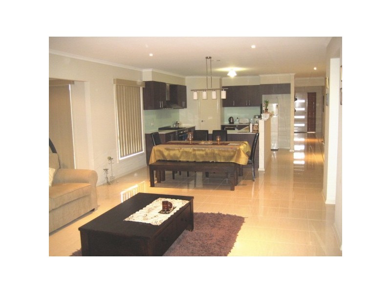 1 Cavalier Drive, Berwick VIC 3806