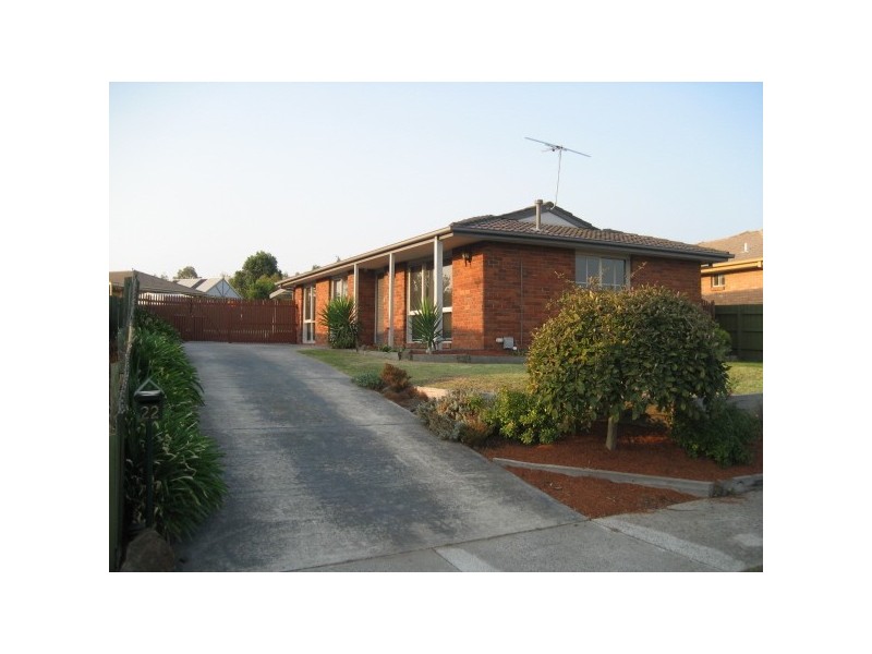 22 Amber Crescent, Narre Warren VIC 3805