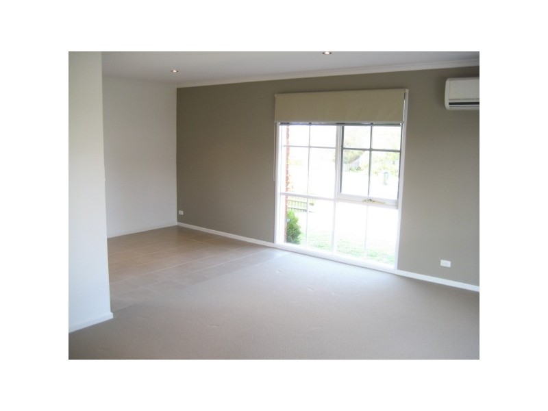 22 Amber Crescent, Narre Warren VIC 3805