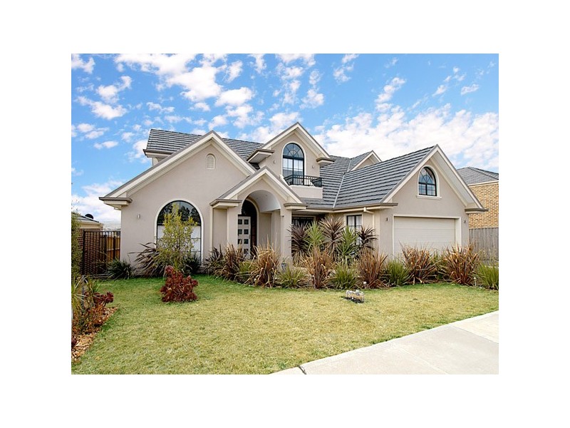 10 Ambrose Court, Berwick VIC 3806