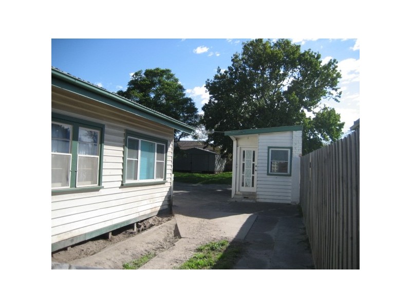 15 Athol Road, Noble Park VIC 3174