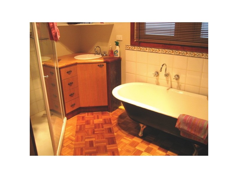 15 Athol Road, Noble Park VIC 3174