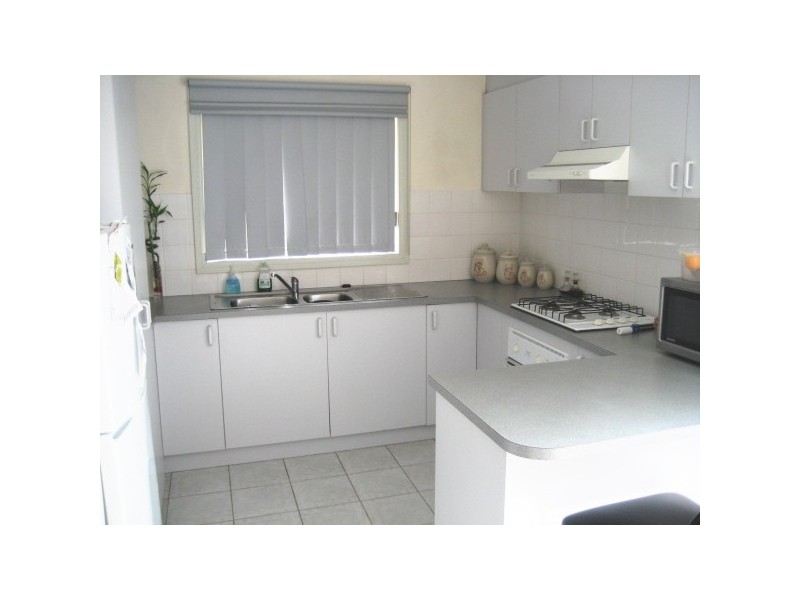 1/61 Strathavan Drive, Berwick VIC 3806