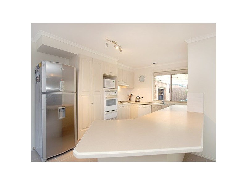 10 Shand Court, Berwick VIC 3806