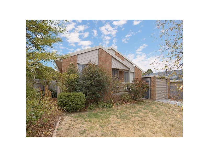 123 Avebury Drive, Berwick VIC 3806