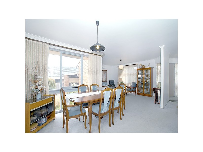 123 Avebury Drive, Berwick VIC 3806