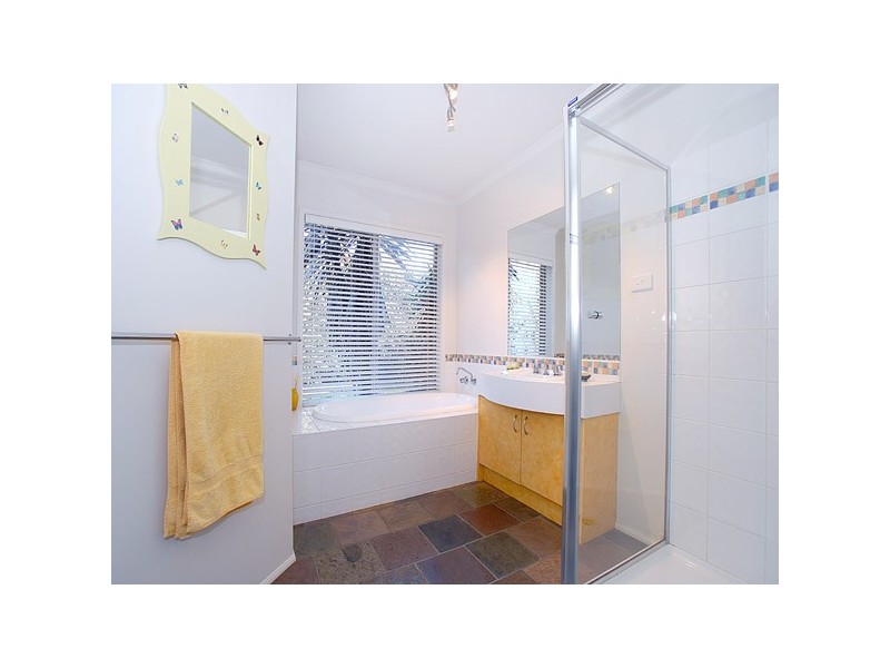 143 Bellevue Drive, Berwick VIC 3806