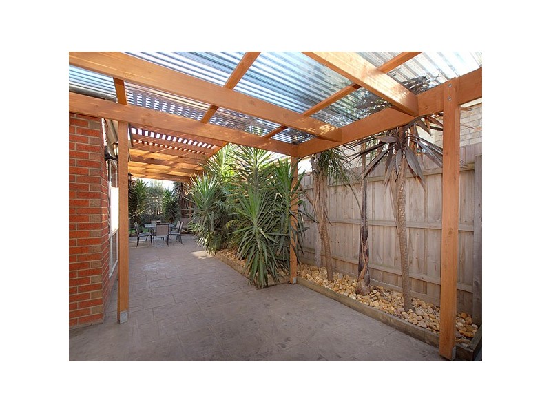 143 Bellevue Drive, Berwick VIC 3806