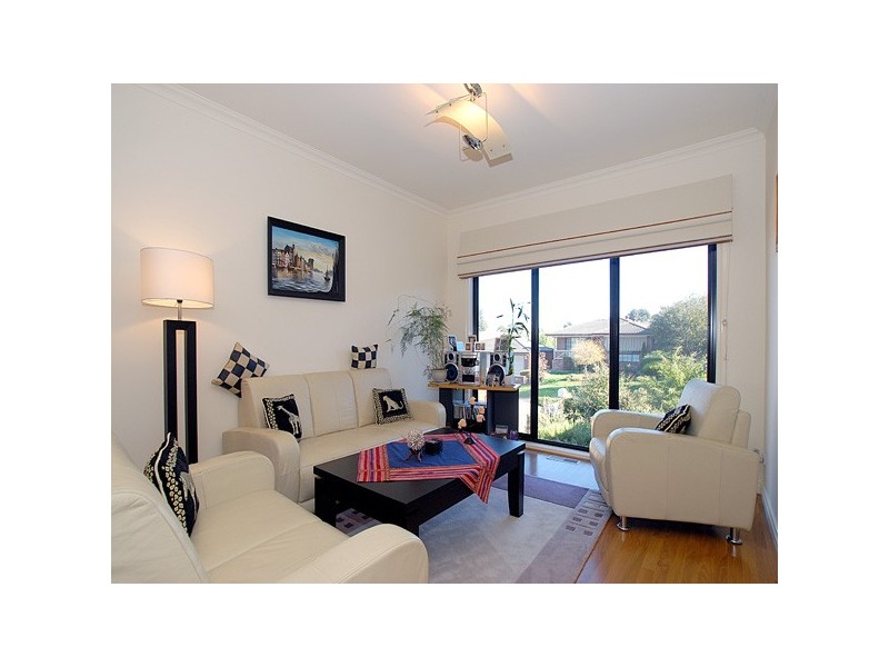 22 Glendale Crescent, Berwick VIC 3806