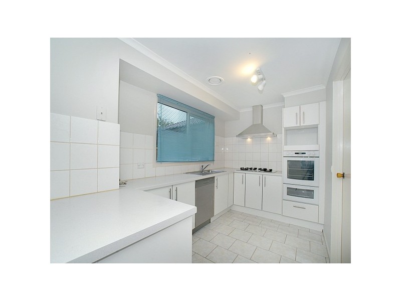 1 Douglas Rise, Endeavour Hills VIC 3802