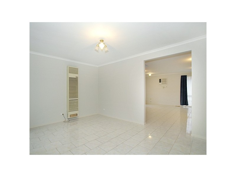 1 Douglas Rise, Endeavour Hills VIC 3802