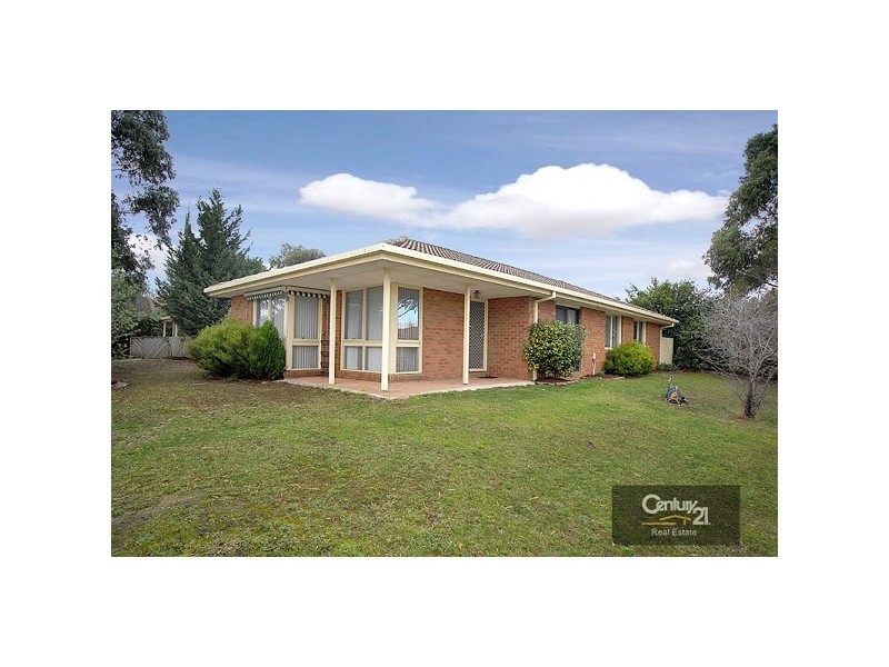 17 Coolabah Grove, Berwick VIC 3806