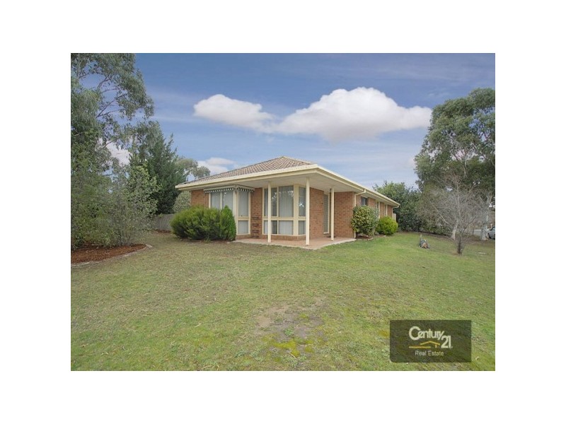 17 Coolabah Grove, Berwick VIC 3806