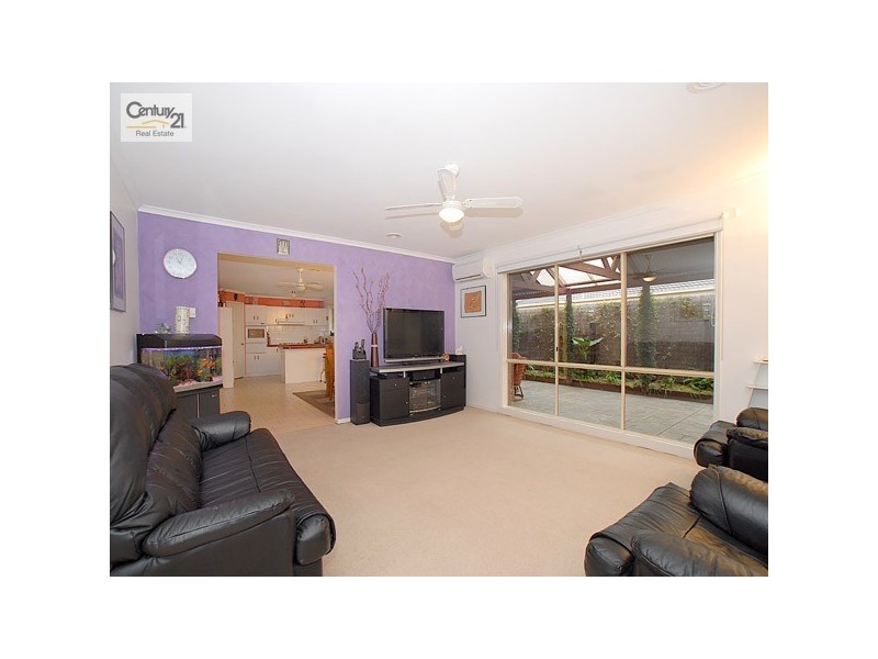 18 Shaftsbury Avenue, Berwick VIC 3806