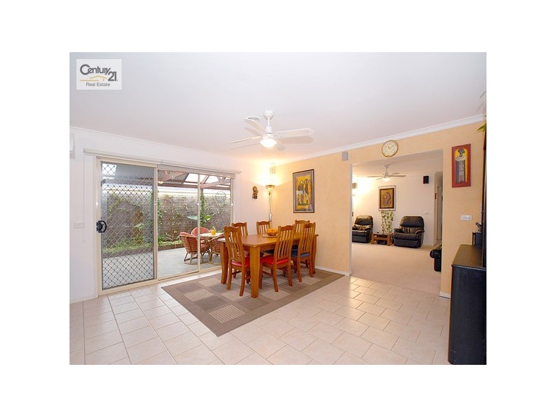 18 Shaftsbury Avenue, Berwick VIC 3806
