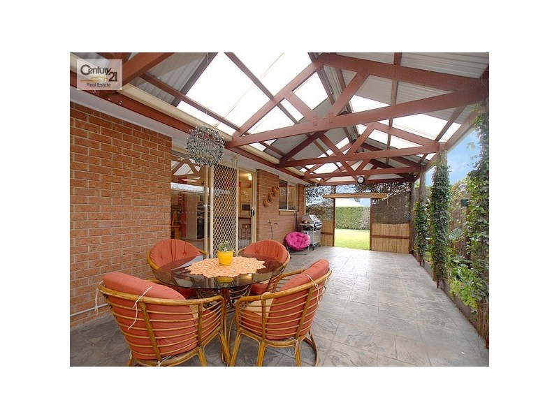 18 Shaftsbury Avenue, Berwick VIC 3806