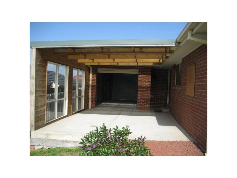 14 Kathryn Close, Pakenham VIC 3810