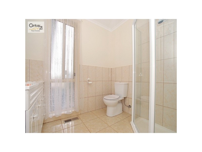 21 Sheldon Drive, Berwick VIC 3806