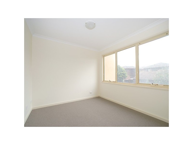 2/19 Hemmings Street, Dandenong VIC 3175