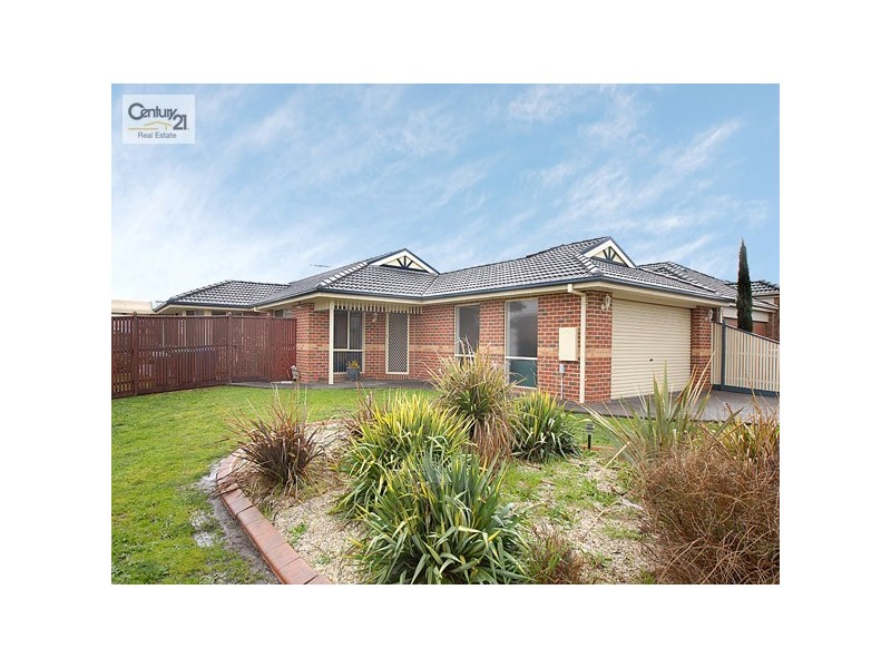 48 Don Collins Way, Berwick VIC 3806