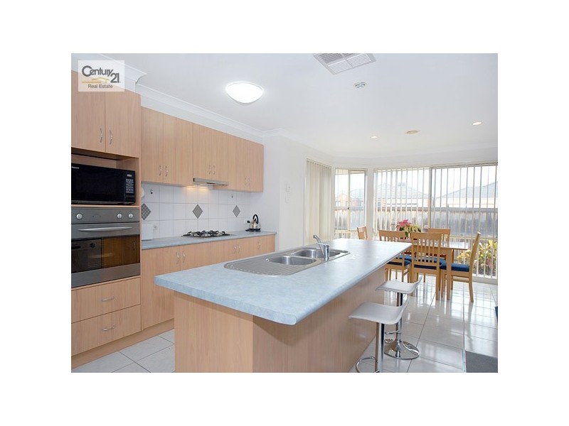 48 Don Collins Way, Berwick VIC 3806