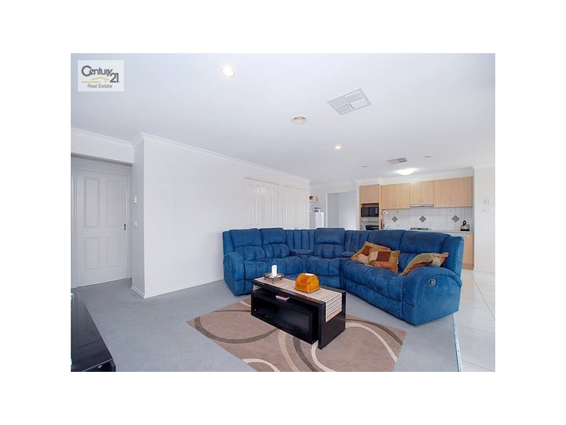 48 Don Collins Way, Berwick VIC 3806