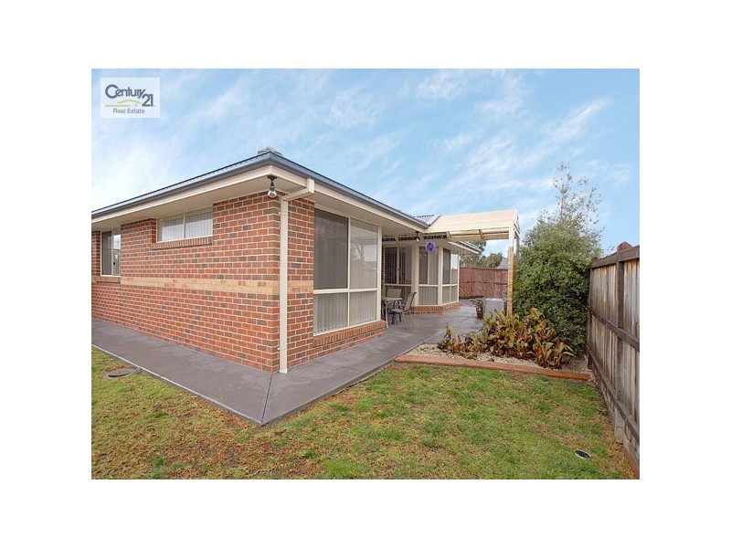 48 Don Collins Way, Berwick VIC 3806
