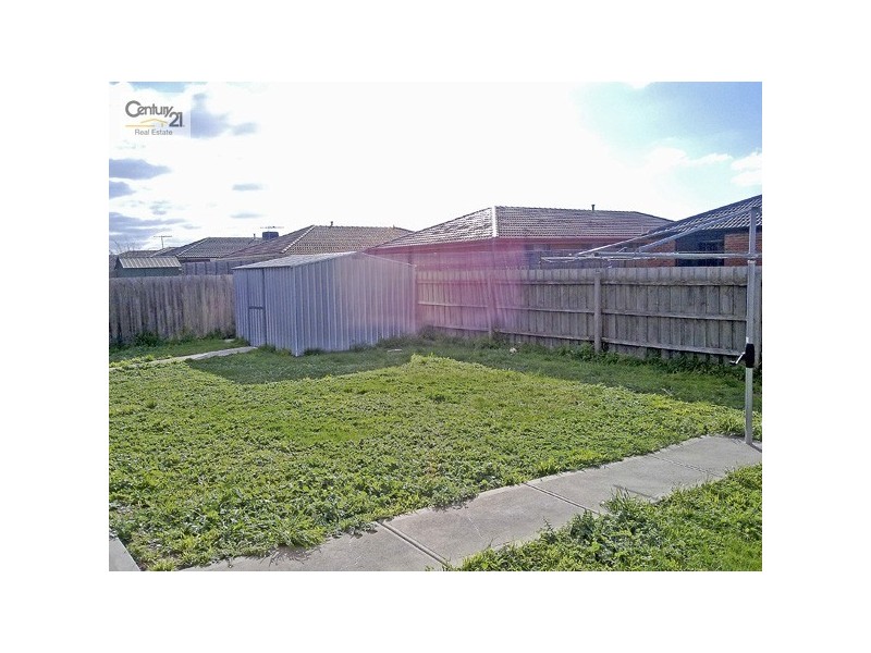 61 The Parkway, Hampton Park VIC 3976