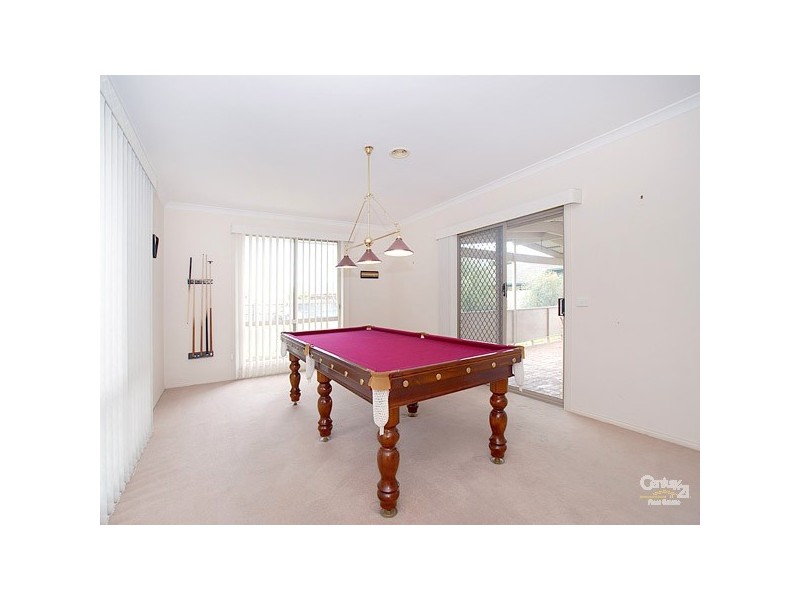 8 Jardine Court, Narre Warren South VIC 3805
