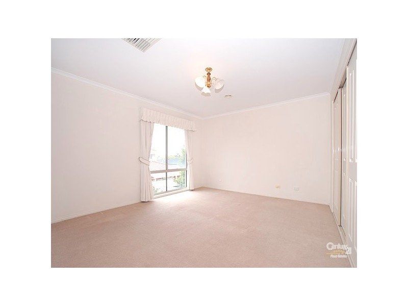 8 Jardine Court, Narre Warren South VIC 3805