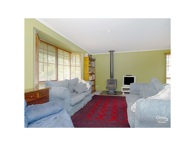 24 Bangalay Place, Berwick VIC 3806