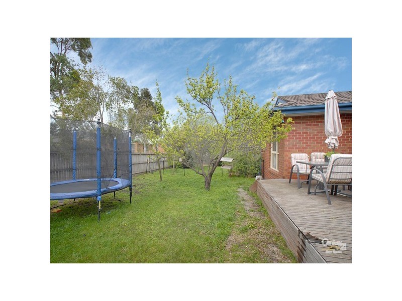 24 Bangalay Place, Berwick VIC 3806