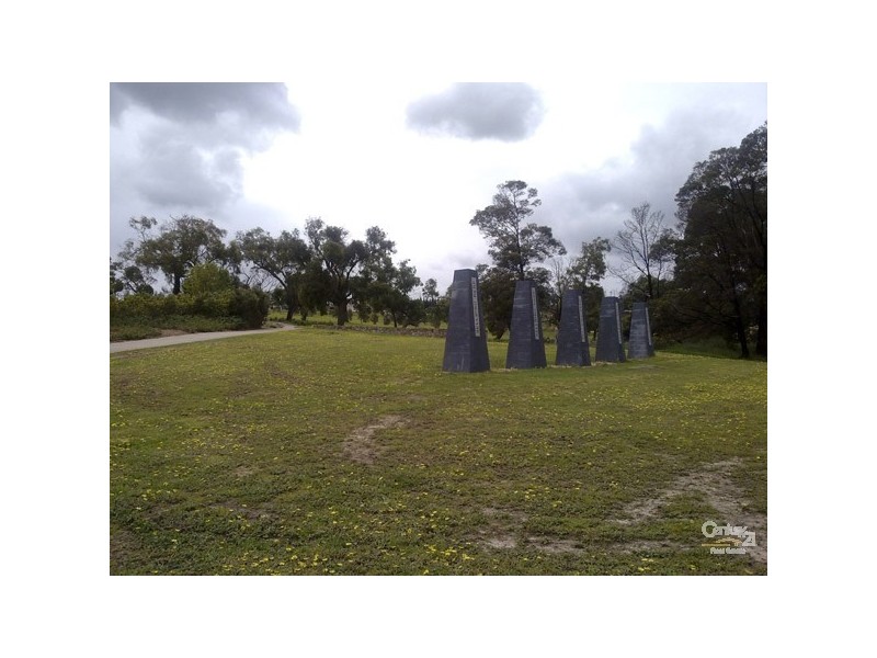 26 (Lot 476) Bushlark Court, Berwick VIC 3806
