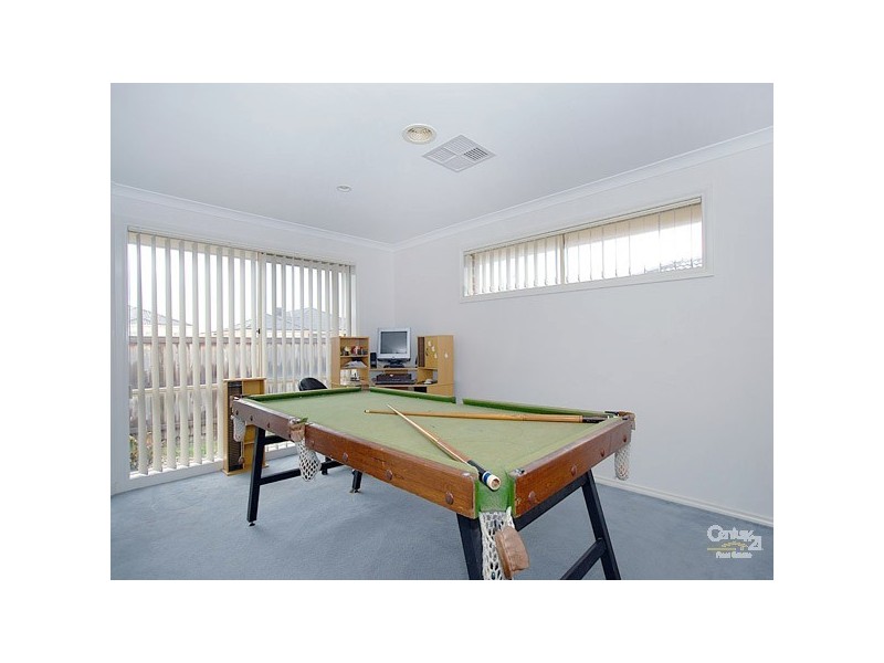 48 Don Collins Way, Berwick VIC 3806