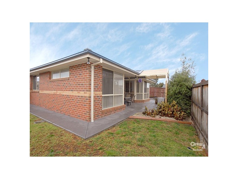 48 Don Collins Way, Berwick VIC 3806