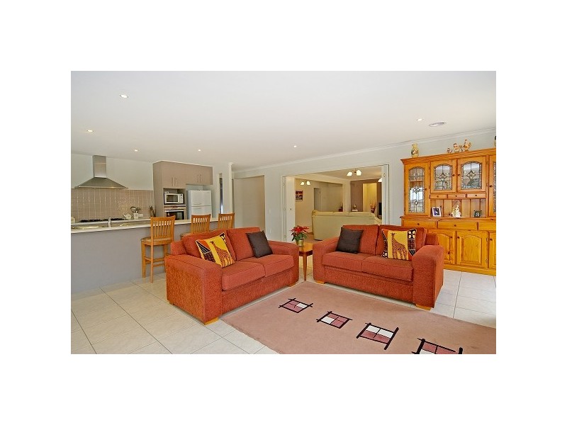 15 Haugh Street, Lovely Banks VIC 3221