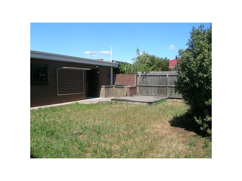 9 Newton Avenue, Bell Post Hill VIC 3215