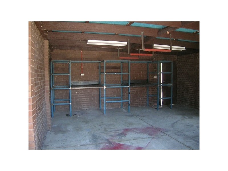 9 Newton Avenue, Bell Post Hill VIC 3215