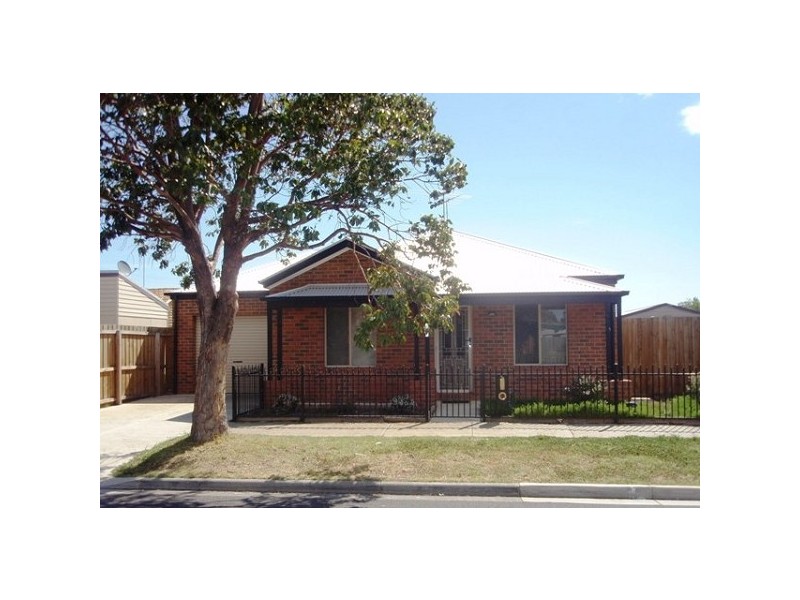 1/2 Bingara Avenue, Norlane VIC 3214