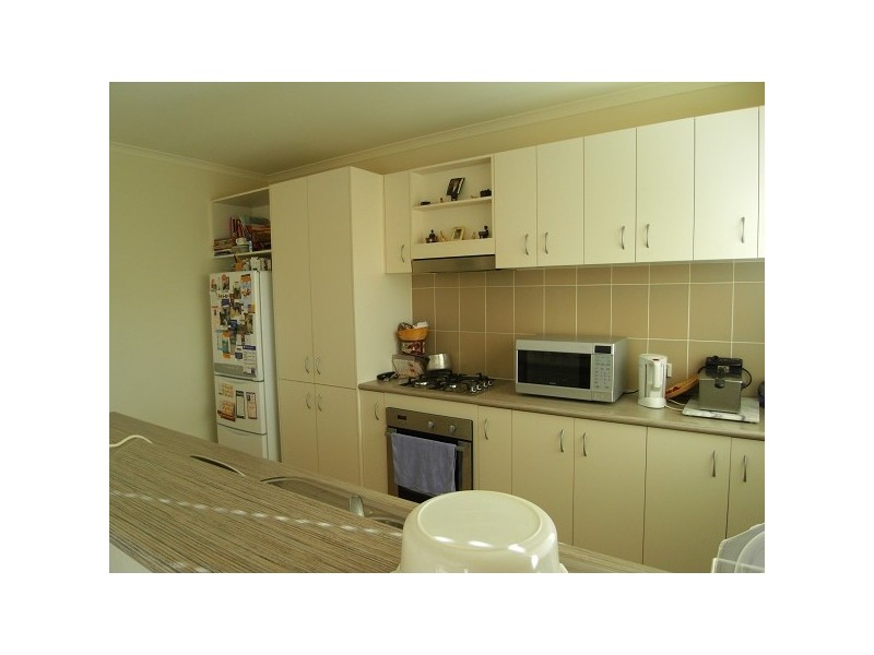 1/2 Bingara Avenue, Norlane VIC 3214