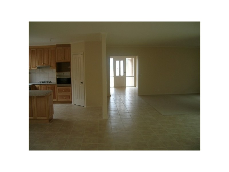 6 Hailar Lane, Lara VIC 3212