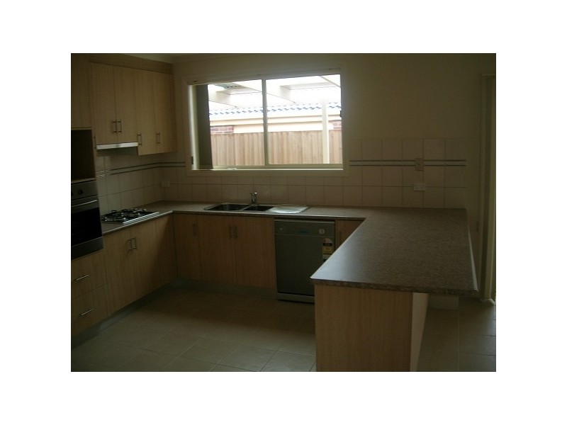 2 Hailar Lane, Lara VIC 3212