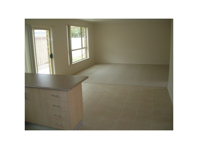 2 Hailar Lane, Lara VIC 3212