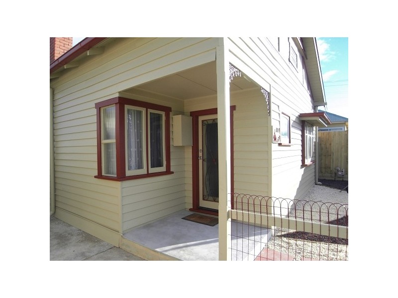 107 Waratah Street, Geelong West VIC 3218